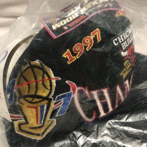 Vintage Chicago bulls 1997 championship snap back hat NWT - Picture 10 of 10